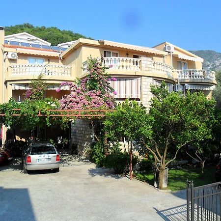 סבטי סטפן Apartments Kalluka מראה חיצוני תמונה