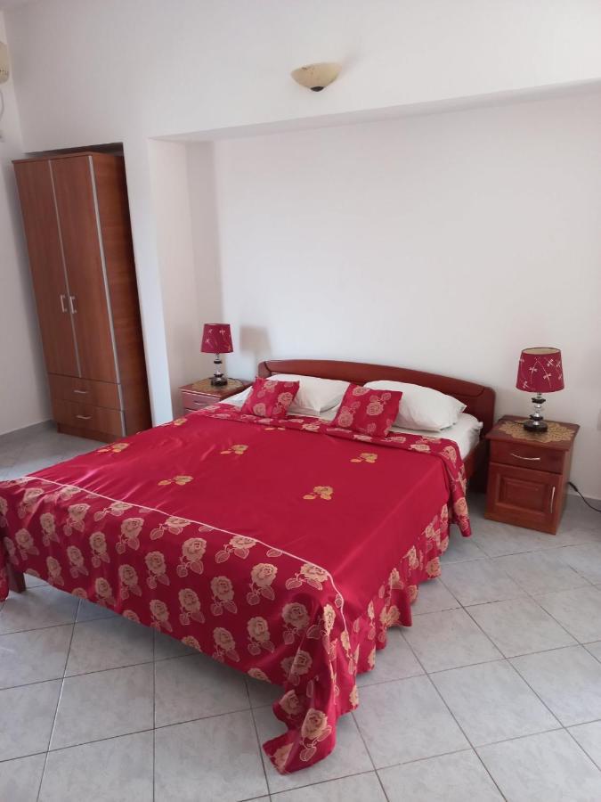 סבטי סטפן Apartments Kalluka מראה חיצוני תמונה