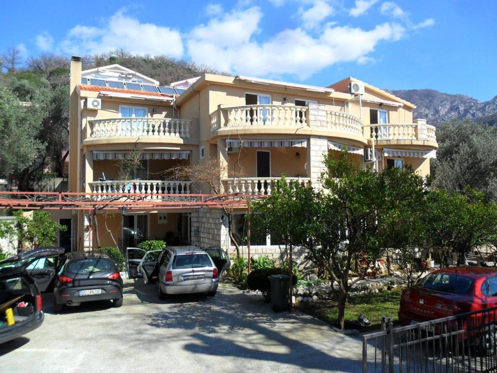 סבטי סטפן Apartments Kalluka מראה חיצוני תמונה